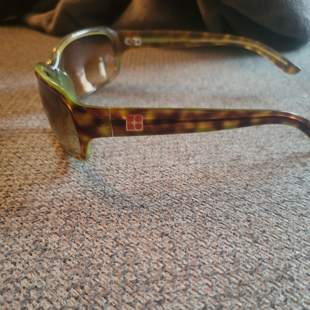 Kate Spade Rectangular Medium Framed Sunglasses W… - image 3